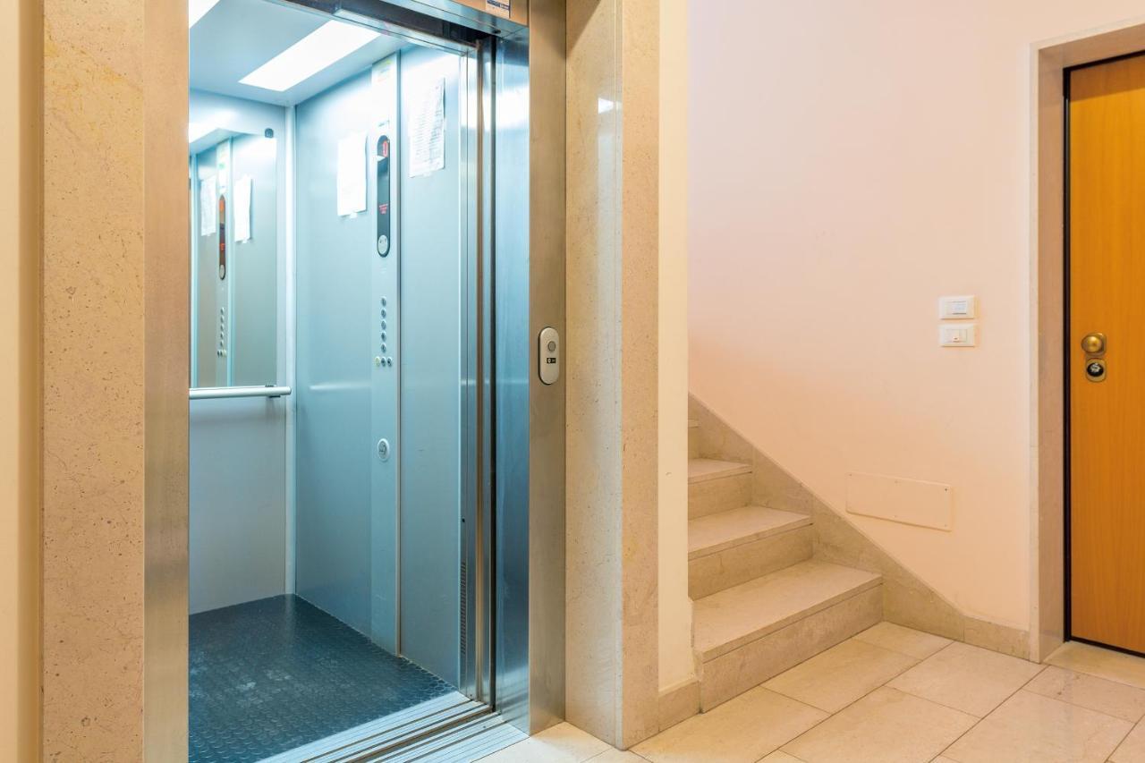 Goodstay Archimede Apartment Lecce Exteriér fotografie
